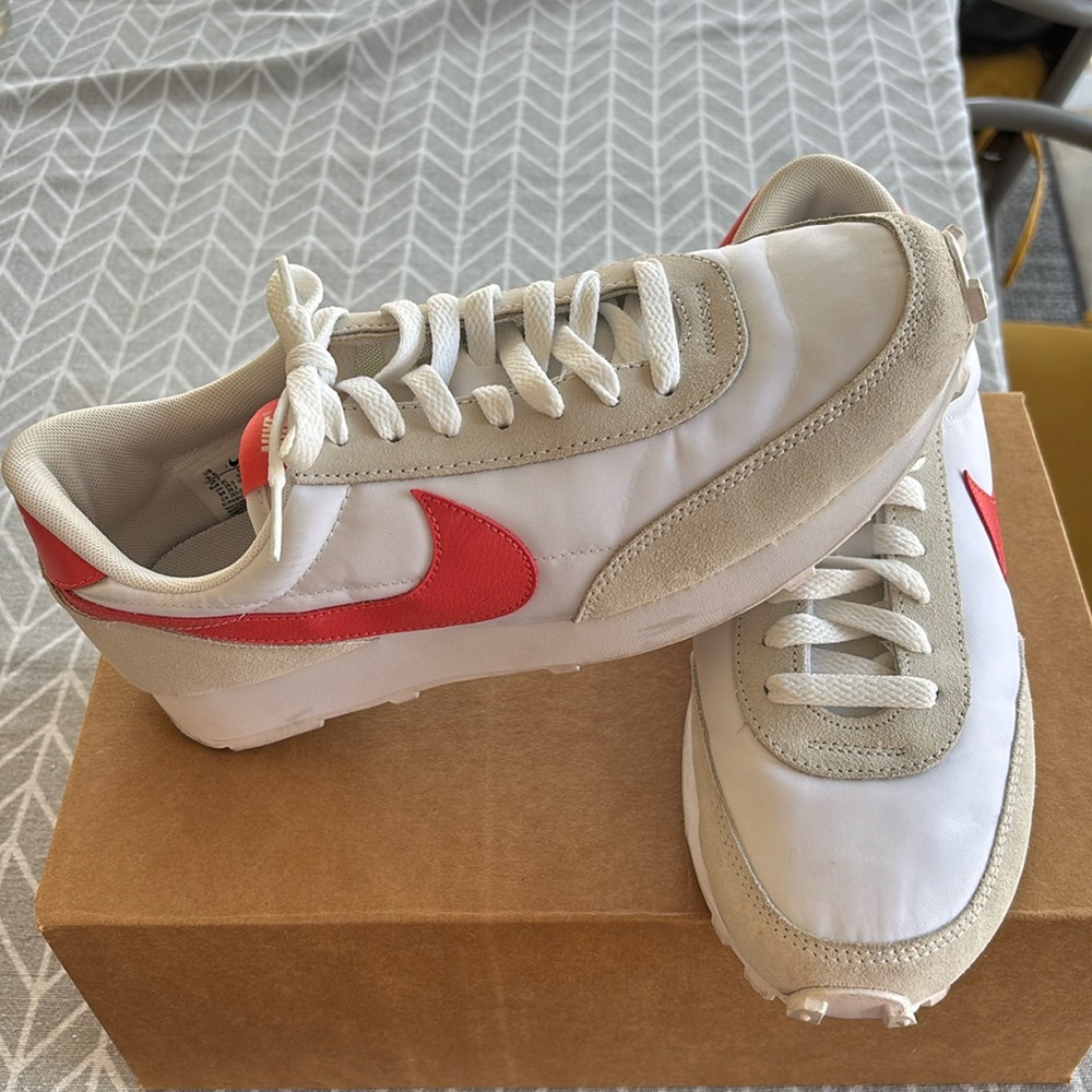Nike Daybreak 'White/Magic Ember' Women’s White Low Top Athletic Shoes